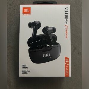 ⭐️ JBL WIRELESS EARBUDS-NEVER OPENED⭐️